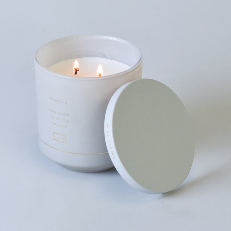 https://www.labcandles.com/cdn/shop/products/Balancing3_800x.jpg?v=1631653185